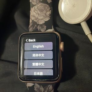 Apple Watch Series 3 38mm Aluminum GPS + Cellular